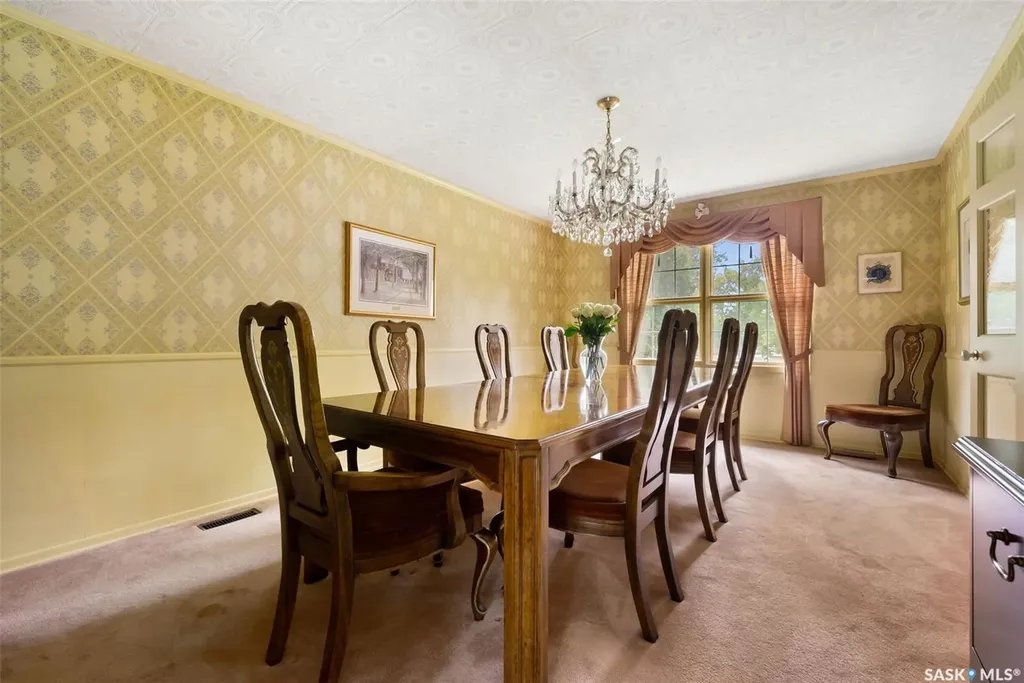 70 Lowry Place Regina SK S4S 6C7