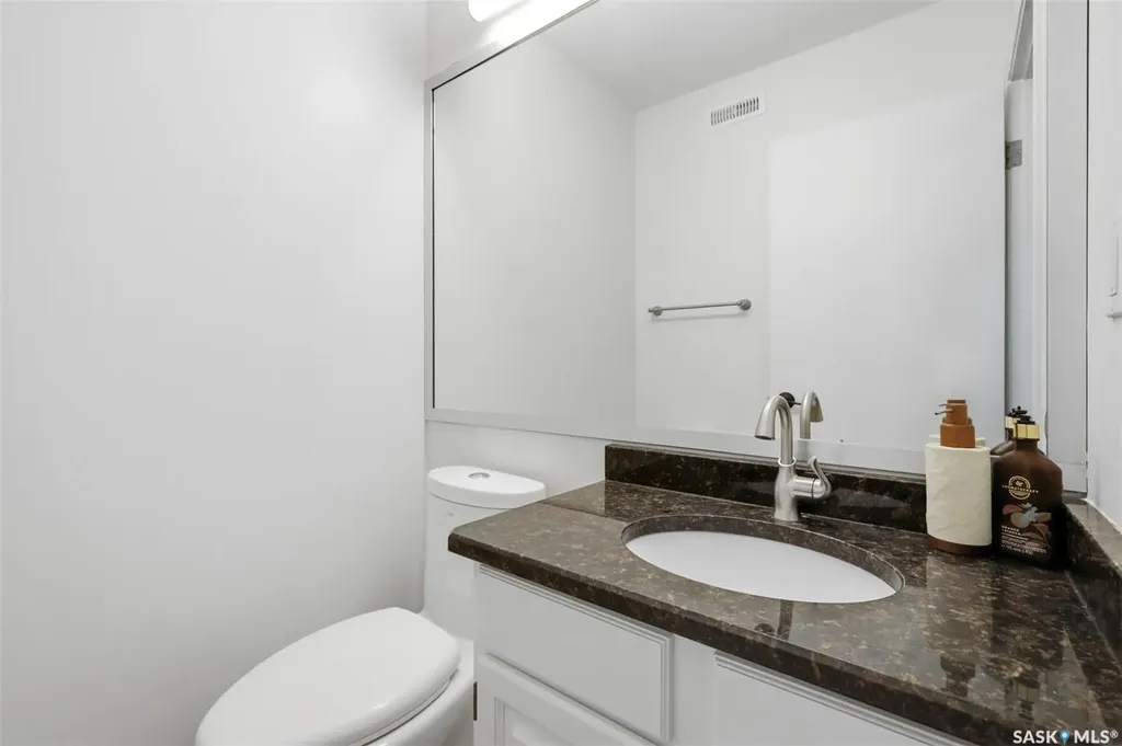 235 Bronson Way Saskatoon SK S7J 5E5
