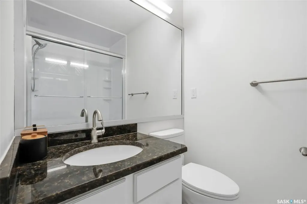 235 Bronson Way Saskatoon SK S7J 5E5