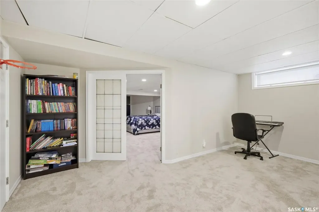 235 Bronson Way Saskatoon SK S7J 5E5