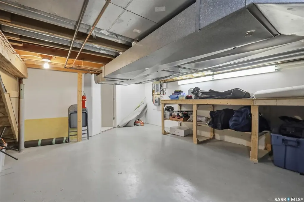 235 Bronson Way Saskatoon SK S7J 5E5