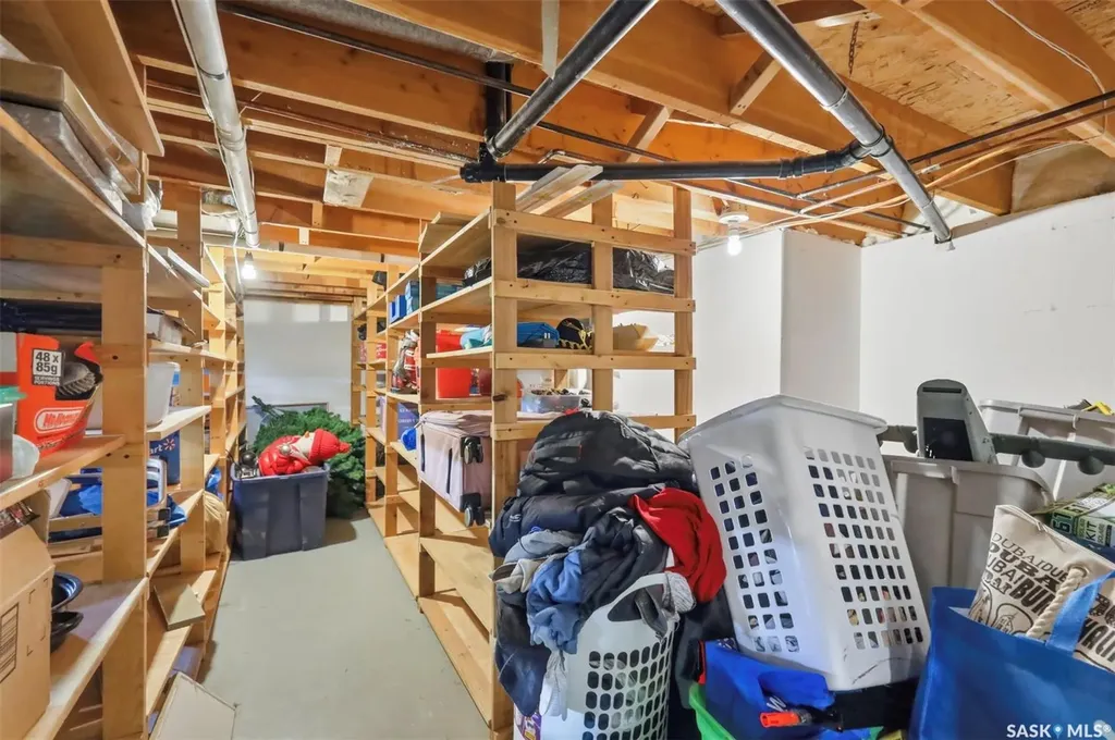 235 Bronson Way Saskatoon SK S7J 5E5