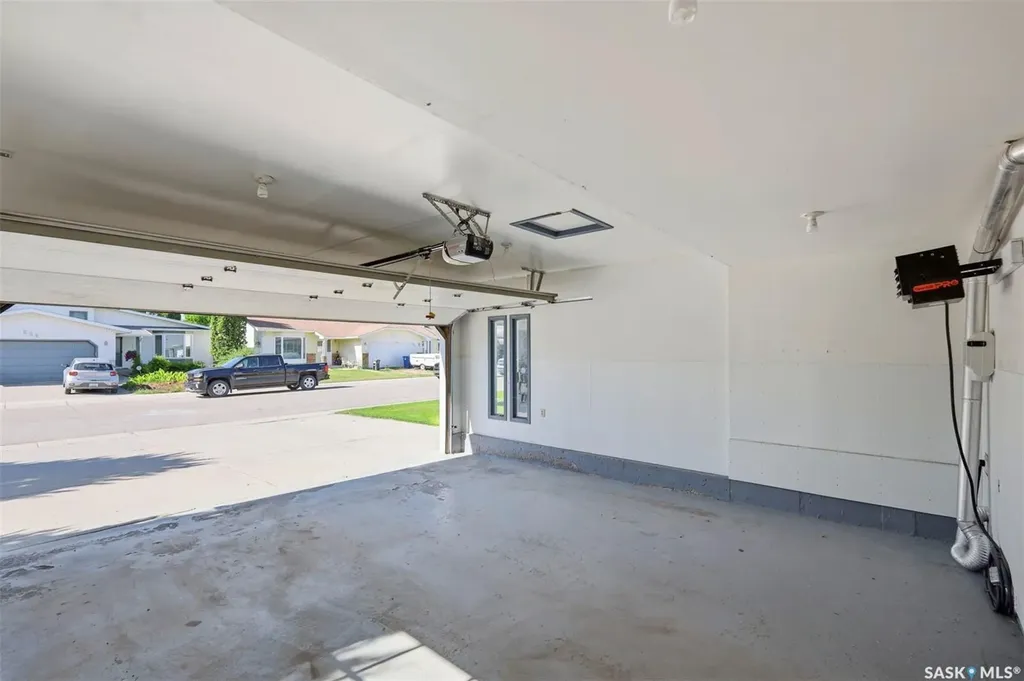 235 Bronson Way Saskatoon SK S7J 5E5