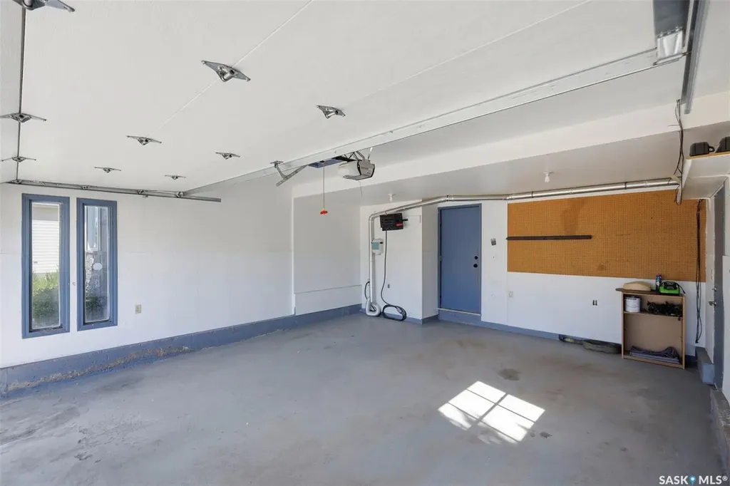 235 Bronson Way Saskatoon SK S7J 5E5