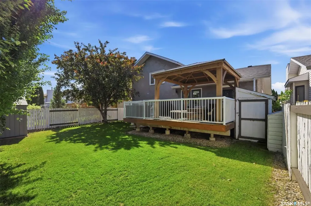 235 Bronson Way Saskatoon SK S7J 5E5