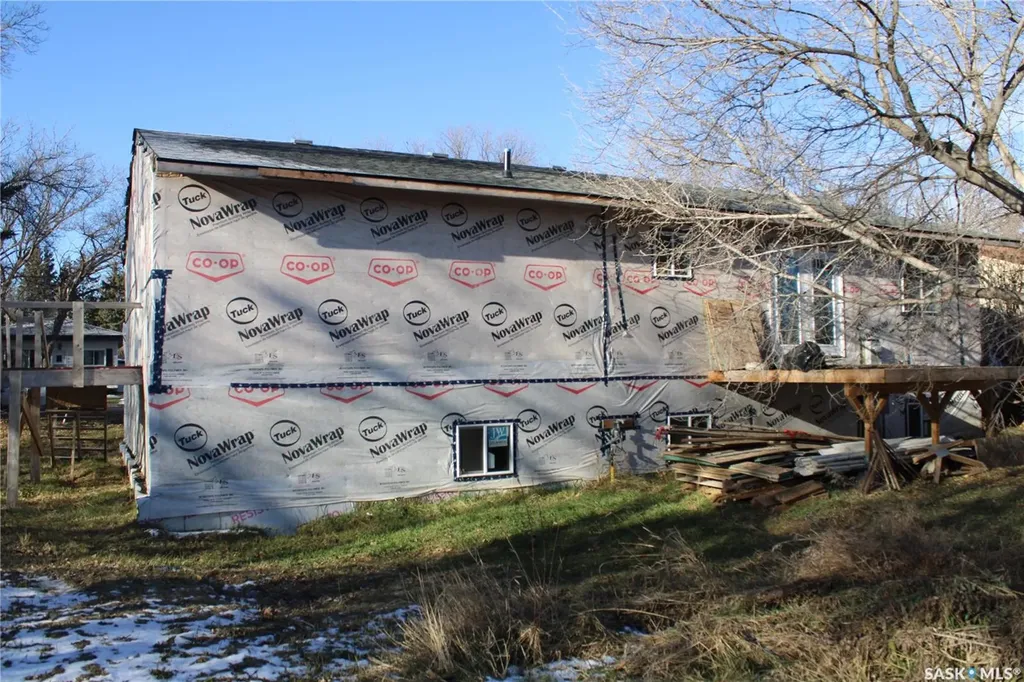 78 1st Street Wadena SK S0A 4J0
