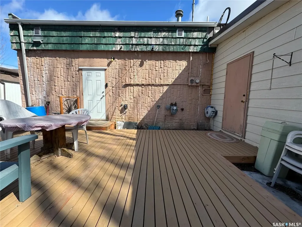 23 1st Avenue NE Preeceville SK S0A 3B0