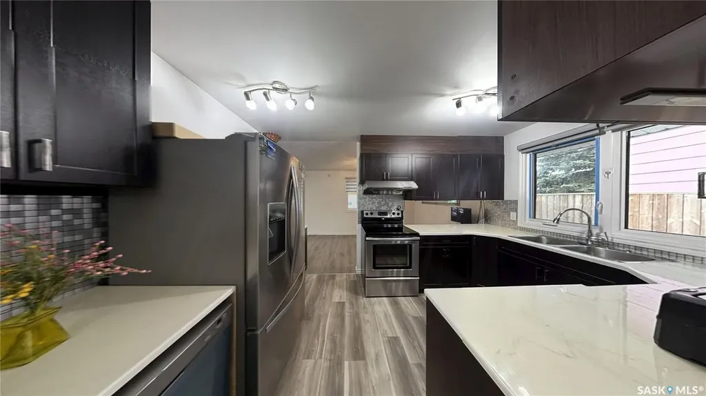 2 Mcdougall Crescent Saskatoon SK S7L 5C1