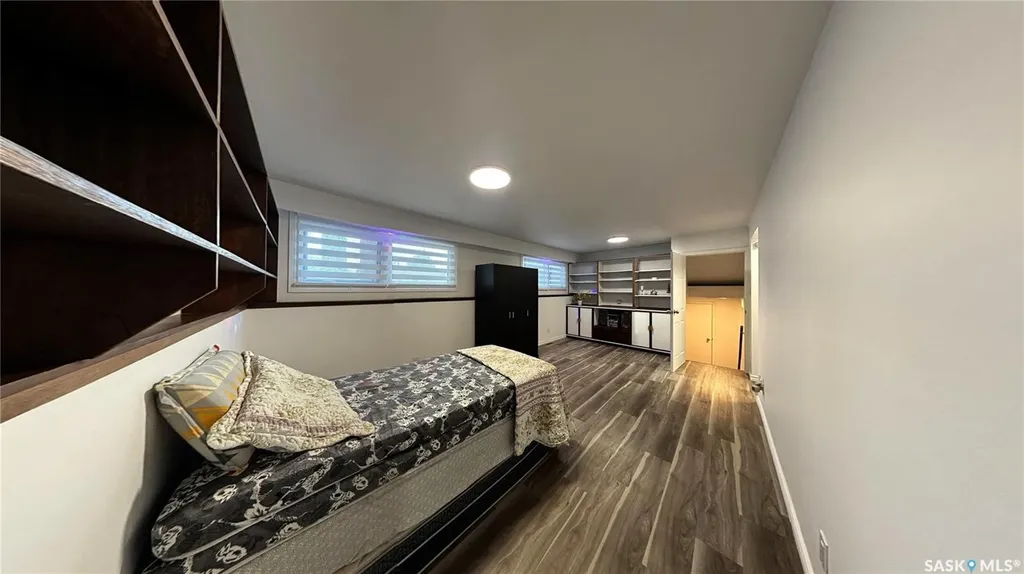 2 Mcdougall Crescent Saskatoon SK S7L 5C1