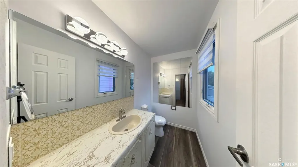 2 Mcdougall Crescent Saskatoon SK S7L 5C1