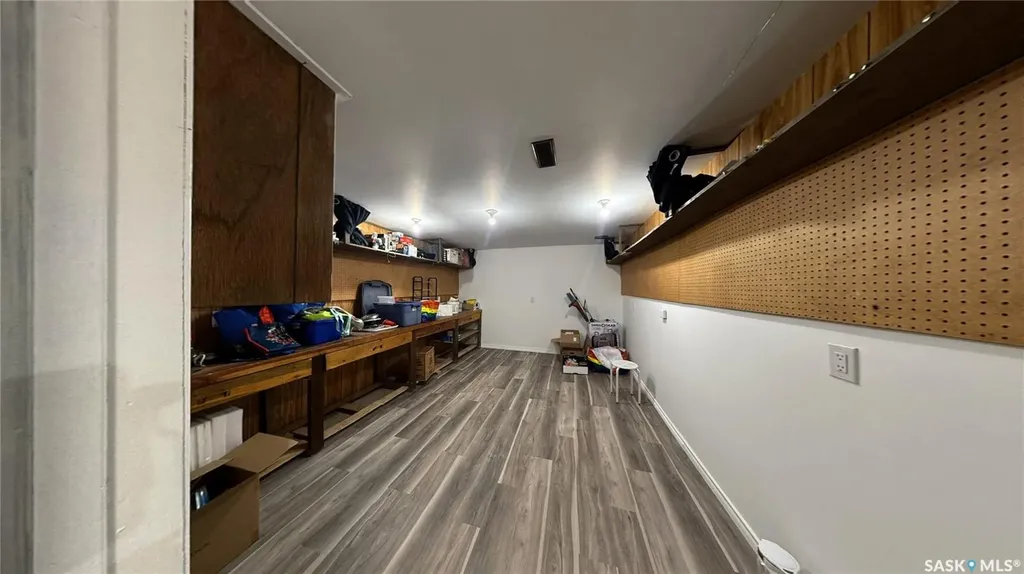 2 Mcdougall Crescent Saskatoon SK S7L 5C1
