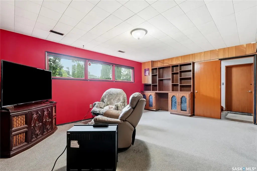 21 Bateman Crescent Saskatoon SK S7H 3C3