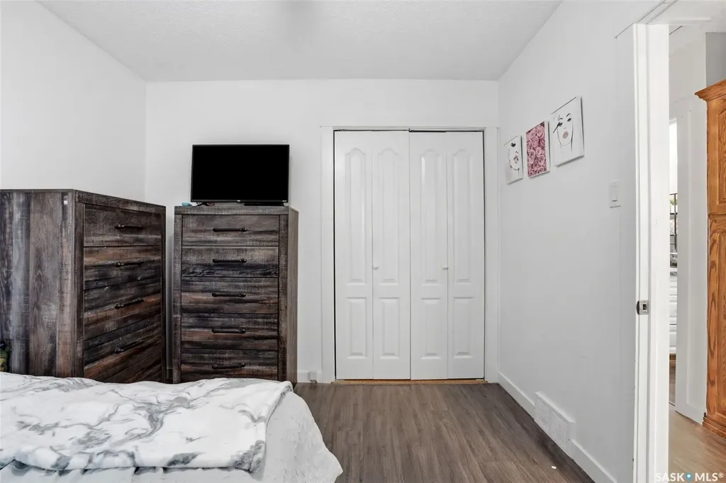 1860 Alexandra Street Regina SK S4T 4P3