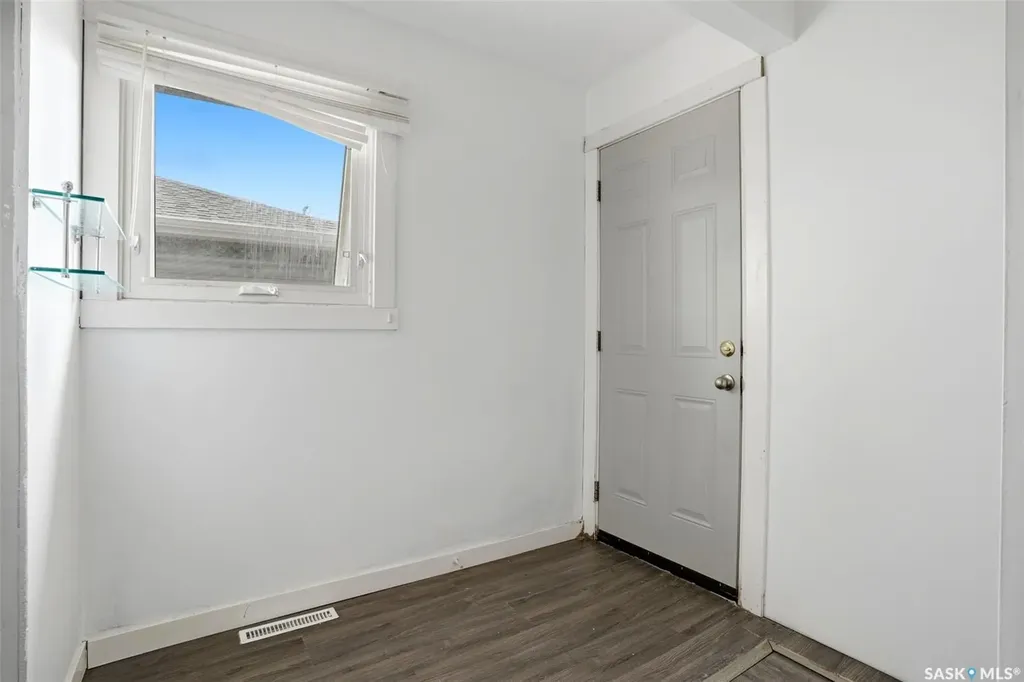 1860 Alexandra Street Regina SK S4T 4P3