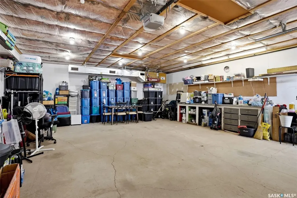 1860 Alexandra Street Regina SK S4T 4P3