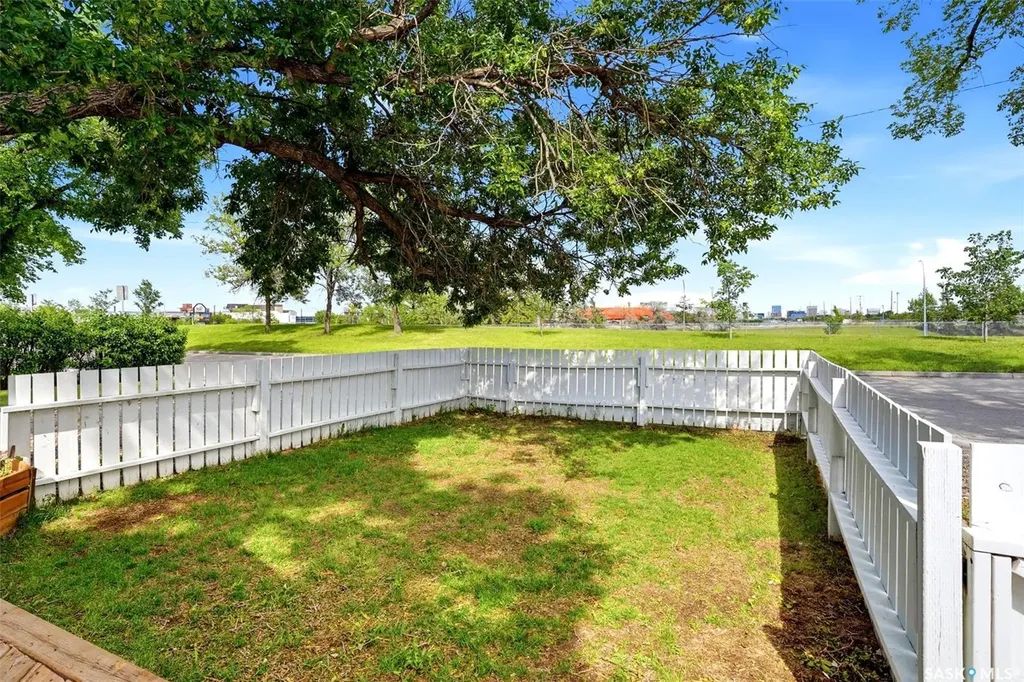 1860 Alexandra Street Regina SK S4T 4P3