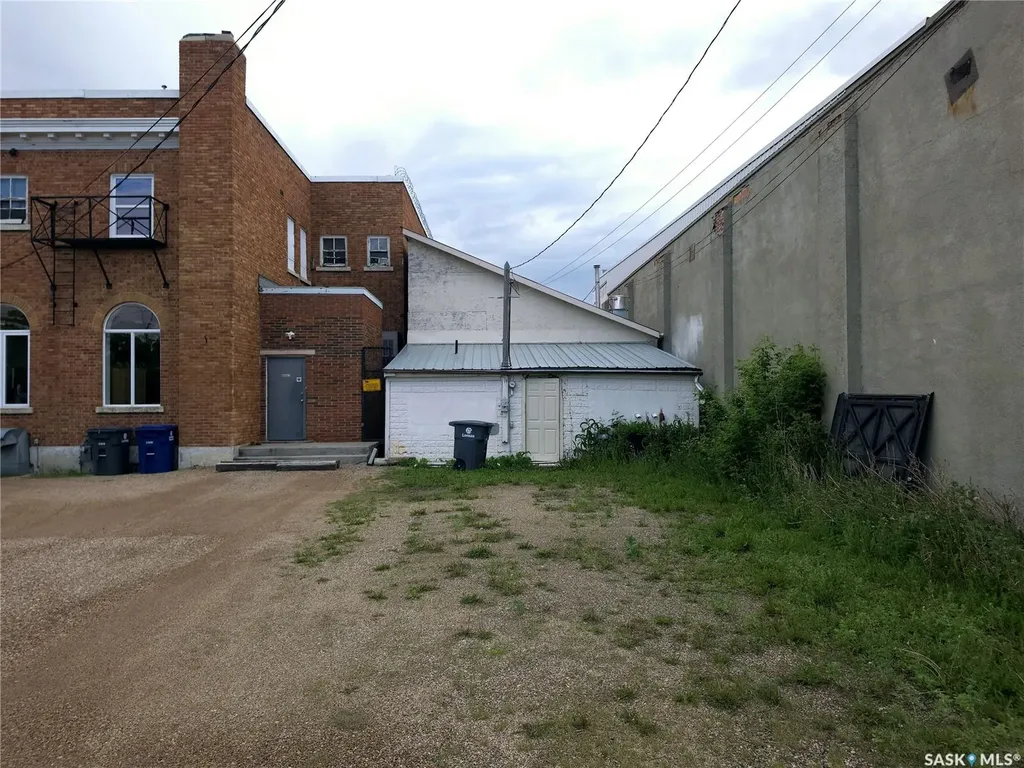 105 2nd Avenue W Wilkie SK S0K 0E5