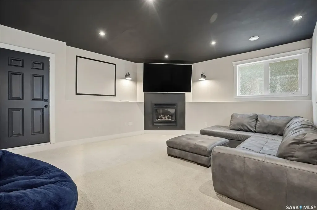710 Crystal Springs Drive Warman SK S0K 4S2