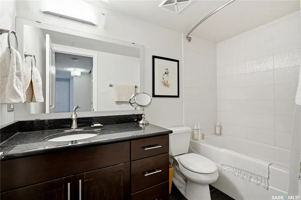 320 5th Avenue N Saskatoon SK S7K 2P5