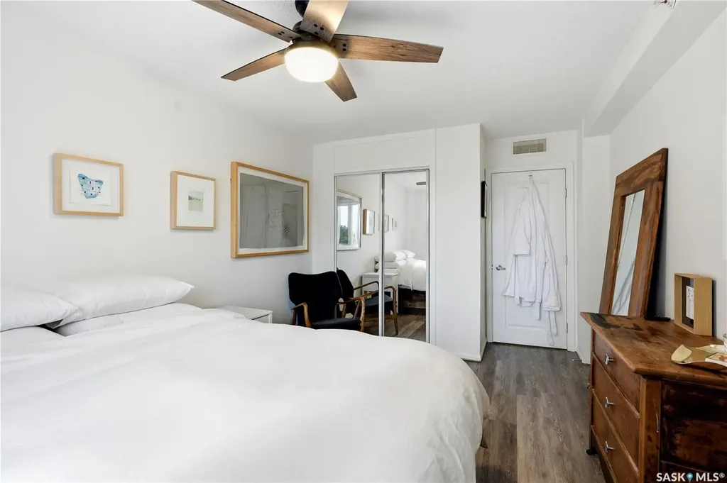 320 5th Avenue N Saskatoon SK S7K 2P5