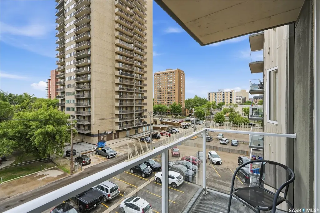 320 5th Avenue N Saskatoon SK S7K 2P5
