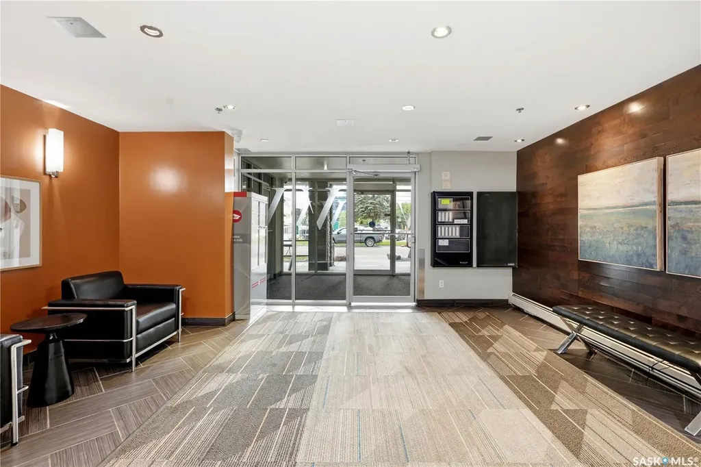 320 5th Avenue N Saskatoon SK S7K 2P5