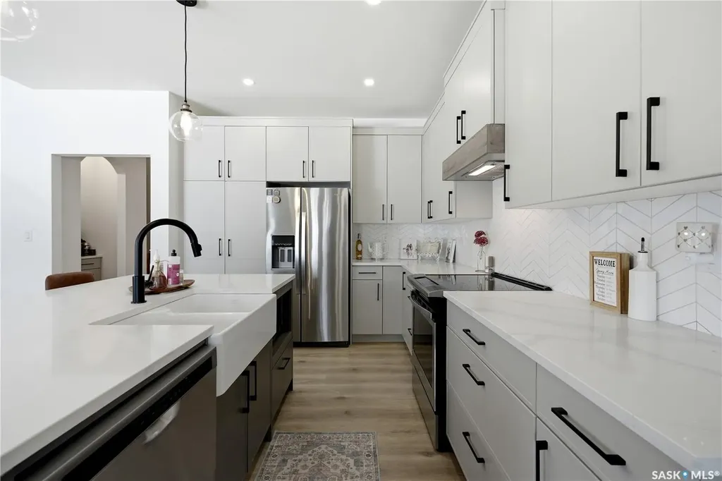 147 Barrett Street Saskatoon SK S7W 0Z8