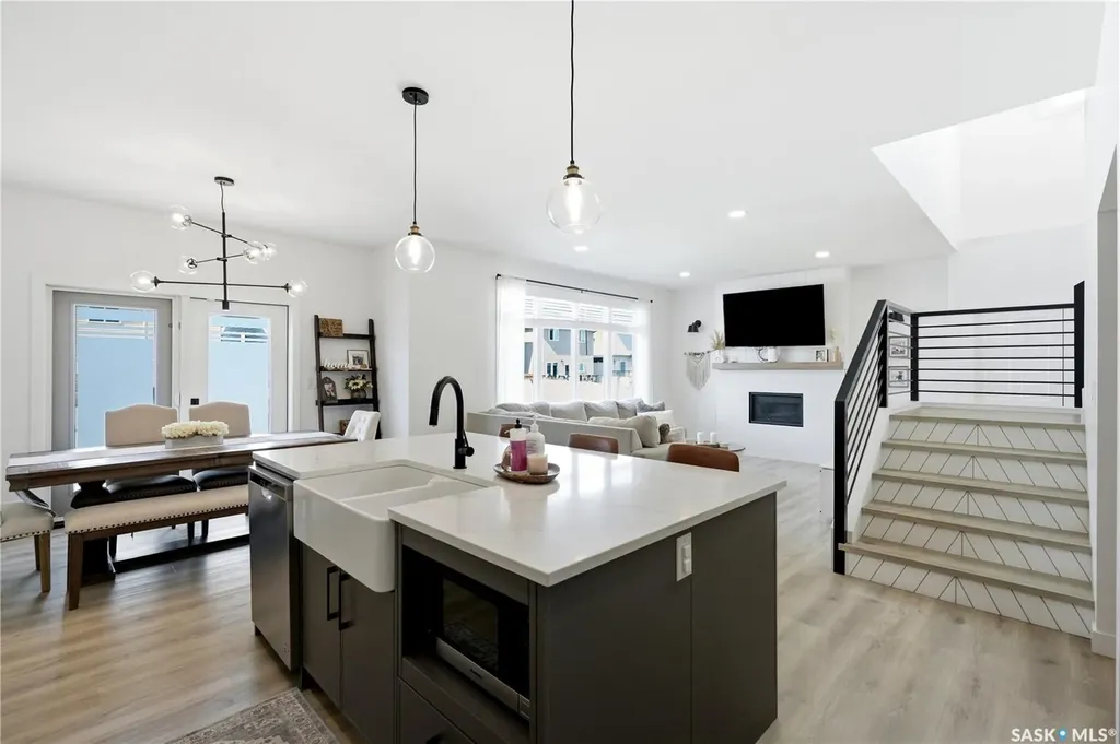 147 Barrett Street Saskatoon SK S7W 0Z8