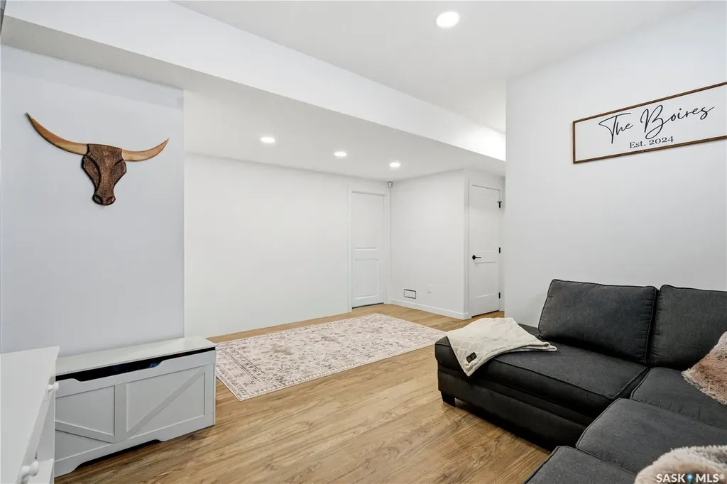 147 Barrett Street Saskatoon SK S7W 0Z8