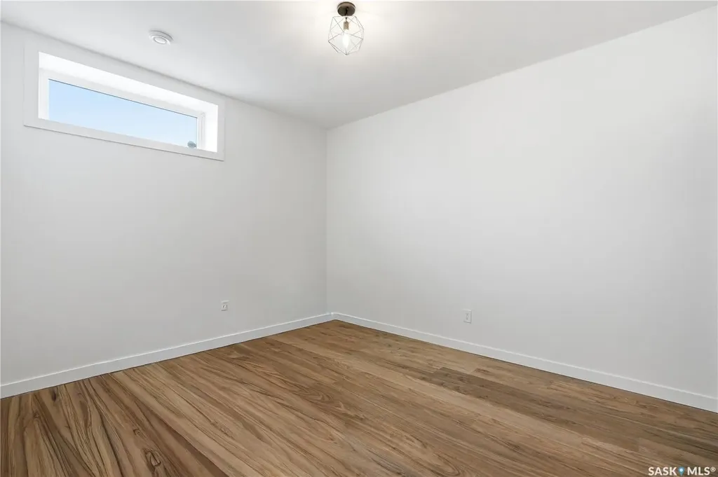 147 Barrett Street Saskatoon SK S7W 0Z8