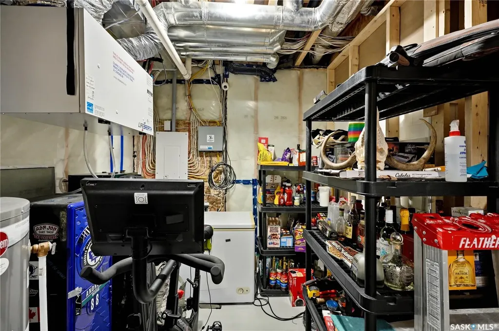 147 Barrett Street Saskatoon SK S7W 0Z8