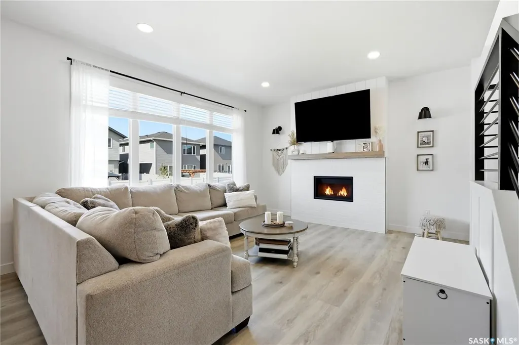 147 Barrett Street Saskatoon SK S7W 0Z8