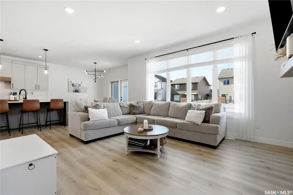 147 Barrett Street Saskatoon SK S7W 0Z8