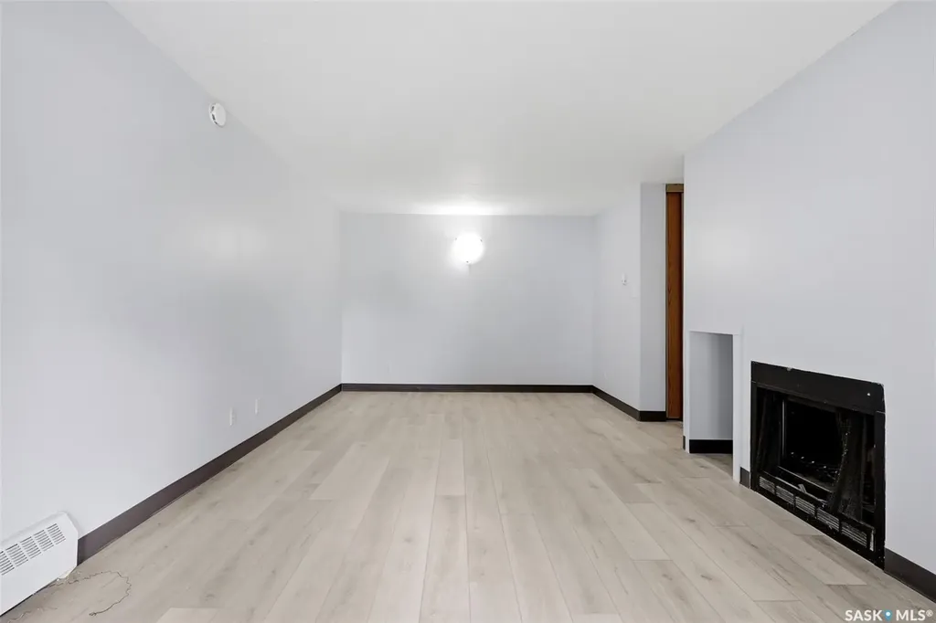 51 Rodenbush Drive Regina SK S4R 8C7
