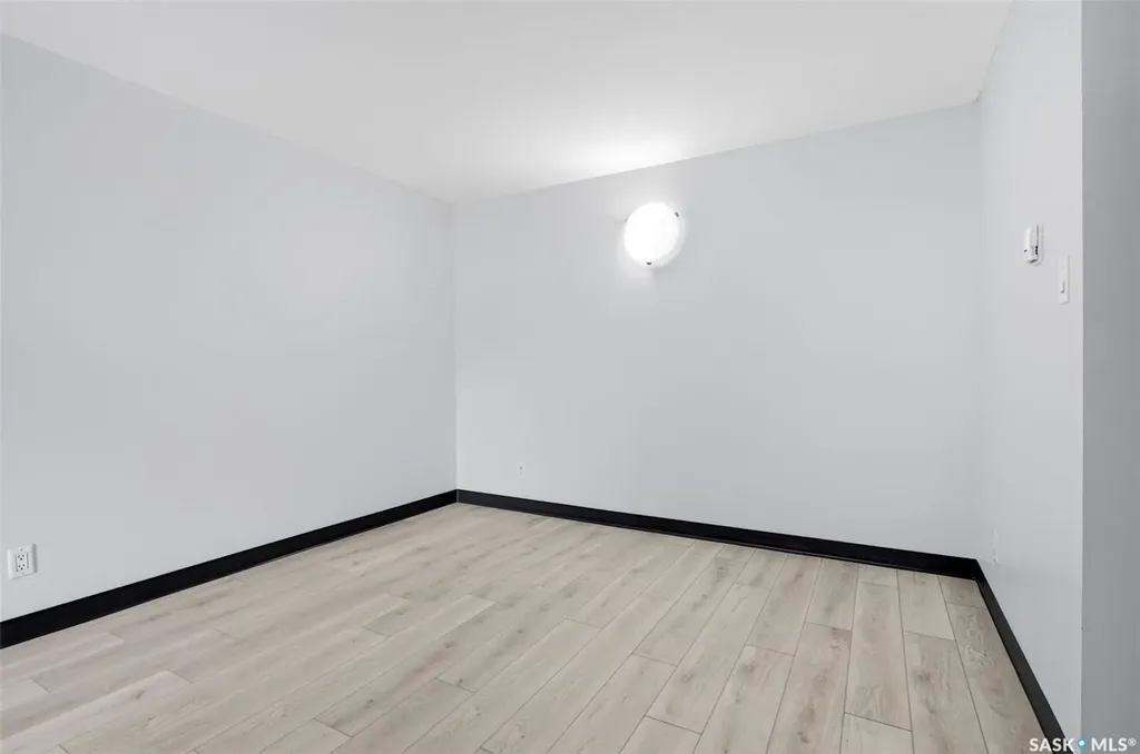 51 Rodenbush Drive Regina SK S4R 8C7