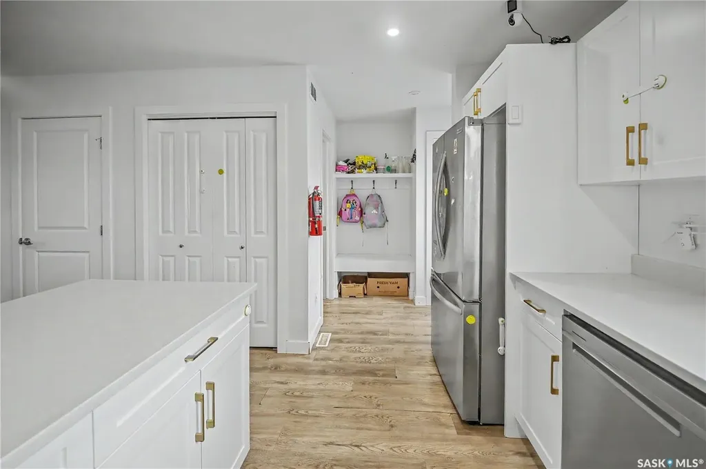 106 Westfield Road Saskatoon SK S7V 0Z8