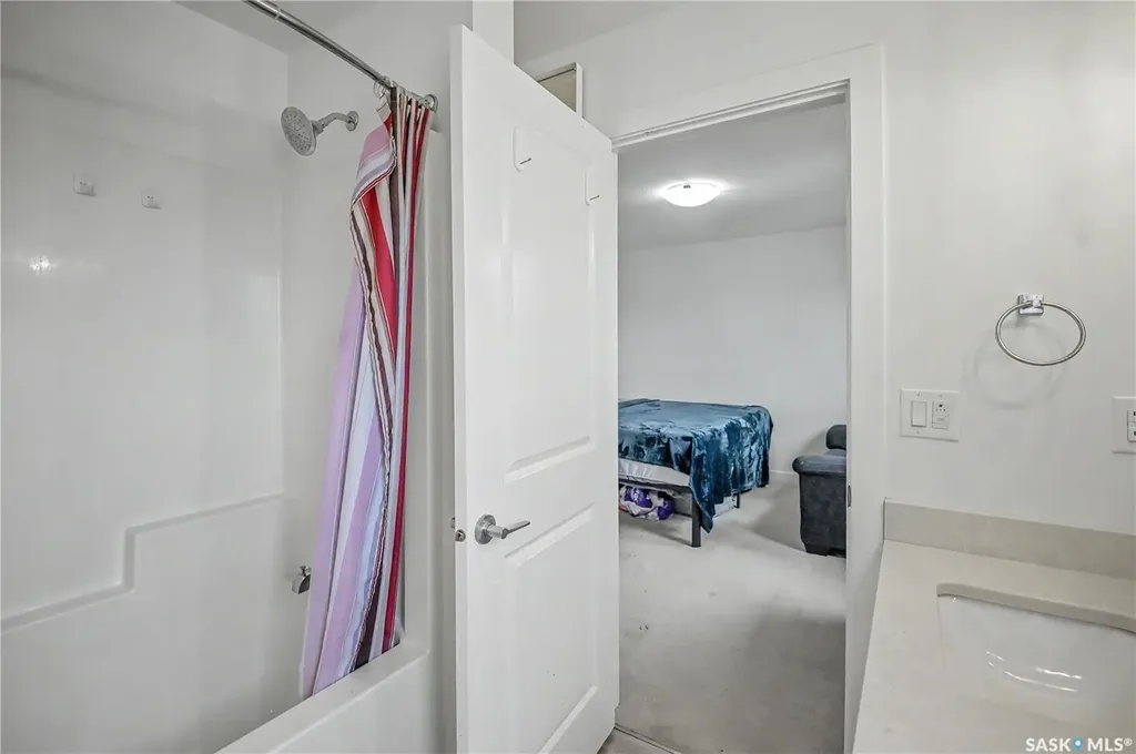 106 Westfield Road Saskatoon SK S7V 0Z8