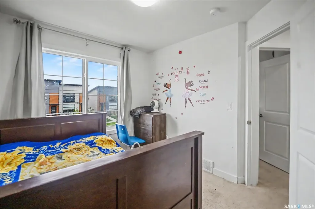 106 Westfield Road Saskatoon SK S7V 0Z8