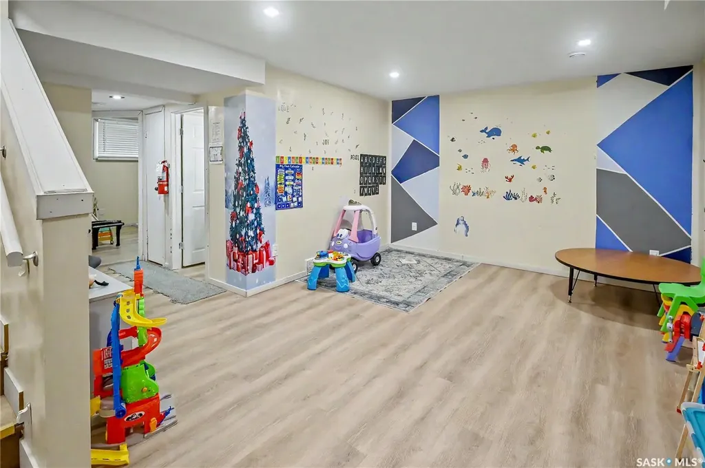 106 Westfield Road Saskatoon SK S7V 0Z8