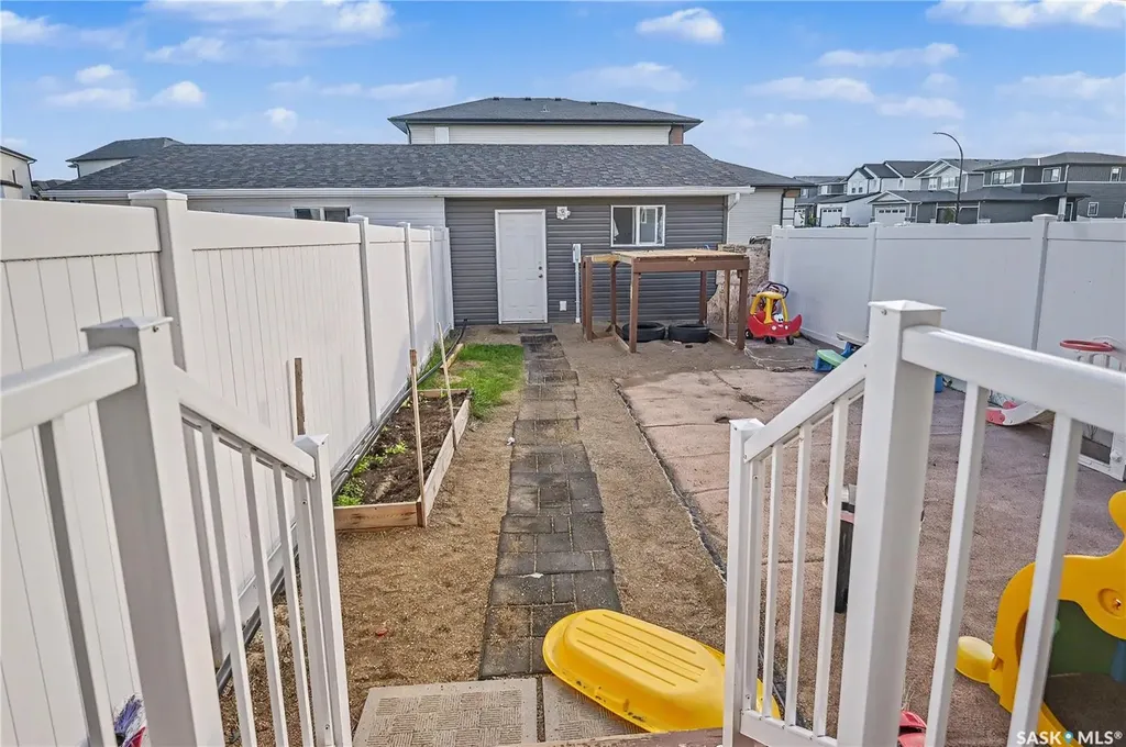 106 Westfield Road Saskatoon SK S7V 0Z8