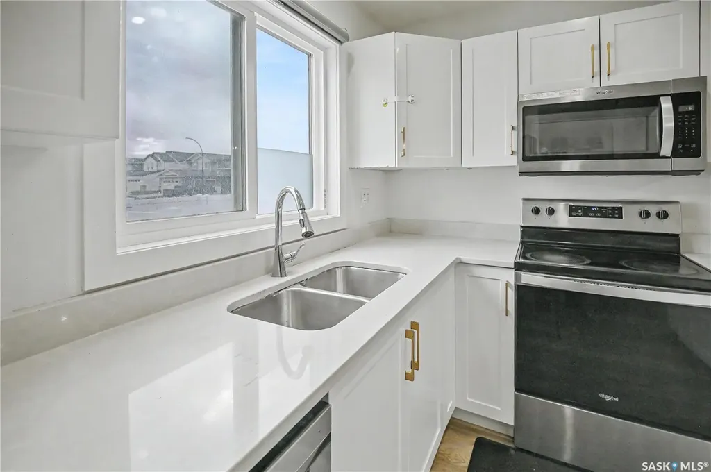 106 Westfield Road Saskatoon SK S7V 0Z8