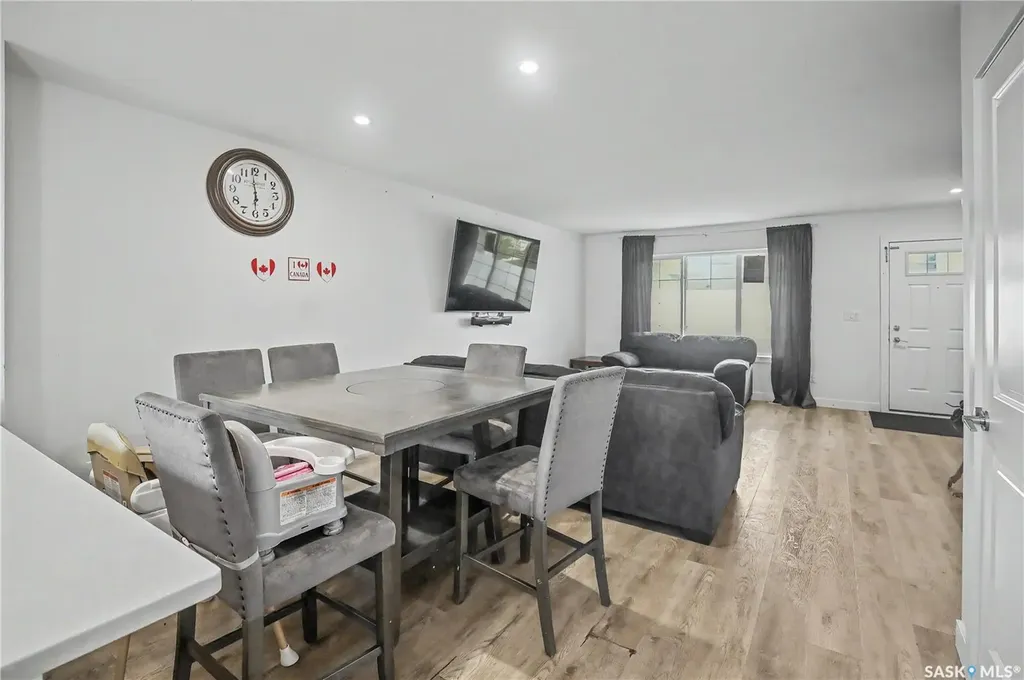 106 Westfield Road Saskatoon SK S7V 0Z8