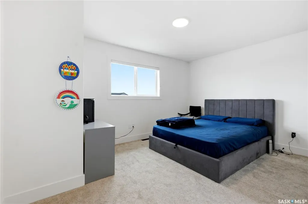 916 Feheregyhazi Boulevard Saskatoon SK S7W 1E1