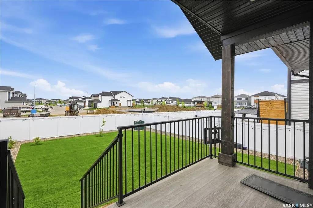 916 Feheregyhazi Boulevard Saskatoon SK S7W 1E1