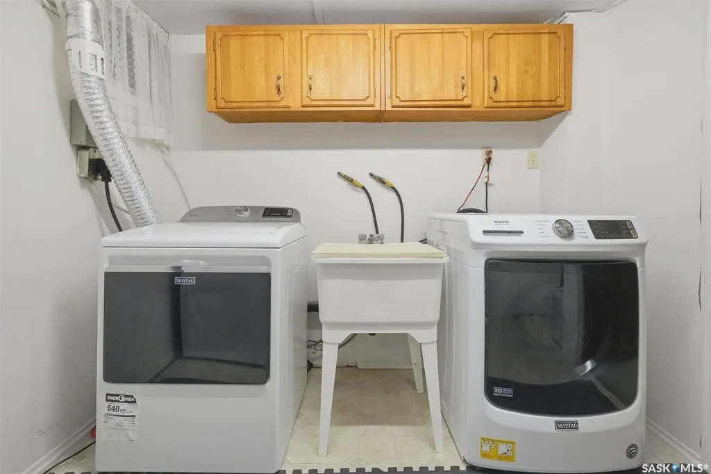 201 Garrison Crescent Saskatoon SK S7H 2Z7