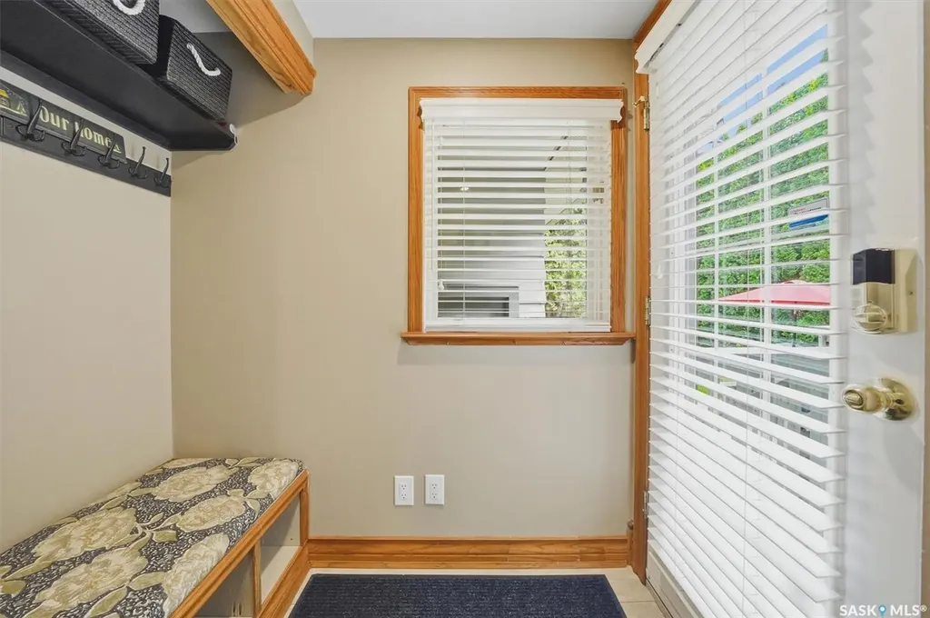 201 Garrison Crescent Saskatoon SK S7H 2Z7