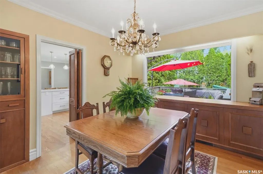 201 Garrison Crescent Saskatoon SK S7H 2Z7