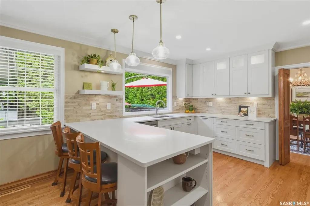 201 Garrison Crescent Saskatoon SK S7H 2Z7