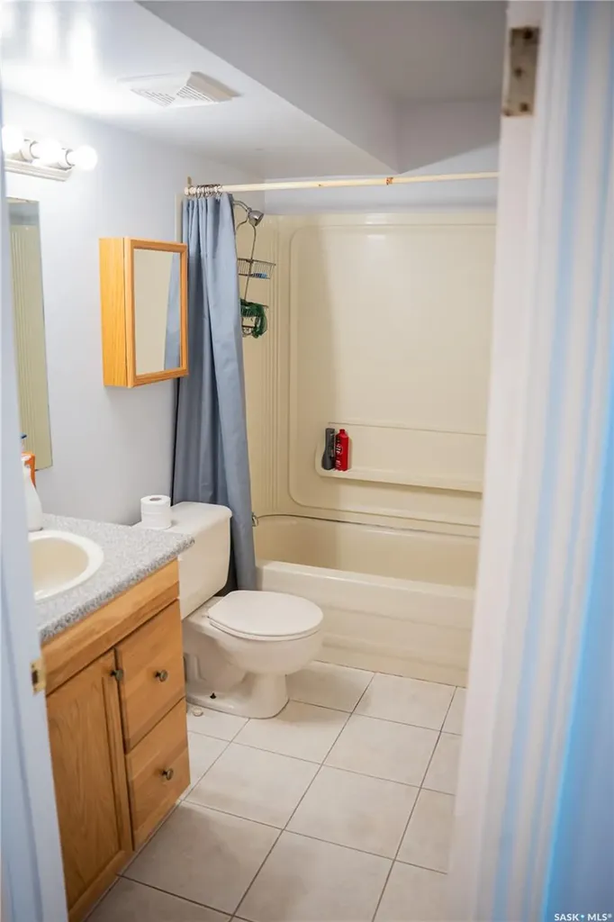 663 Beckett Crescent Saskatoon SK S7N 4X2
