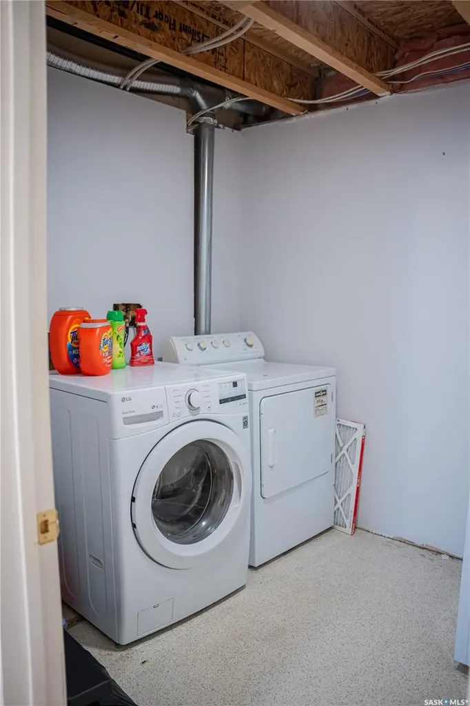 663 Beckett Crescent Saskatoon SK S7N 4X2